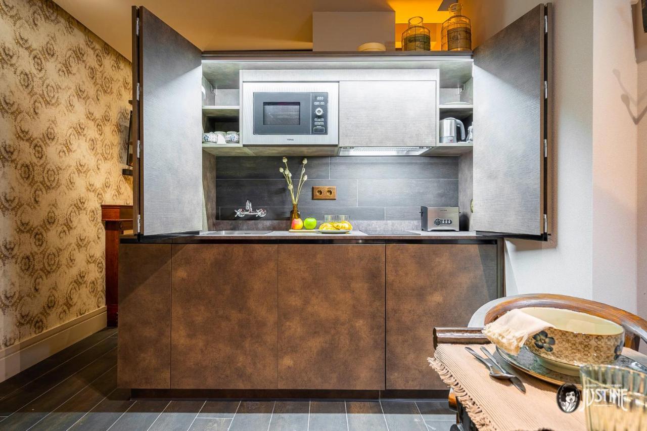 Suite Opium Den By Justine Apartments Apartamento Turistico En Madrid Rio Exterior foto